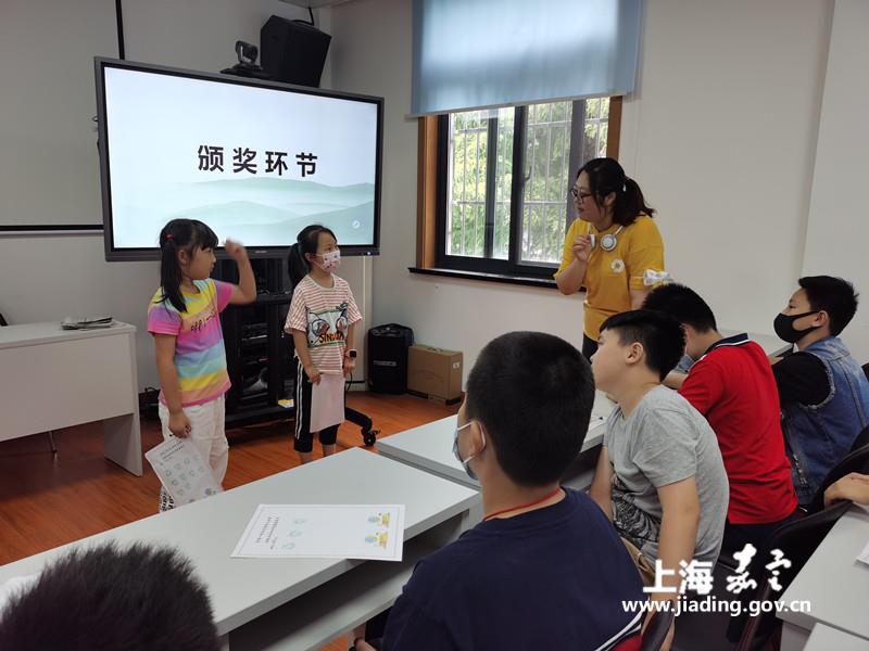 b653a81e45424160ab1ef5d962ac6a77.jpg